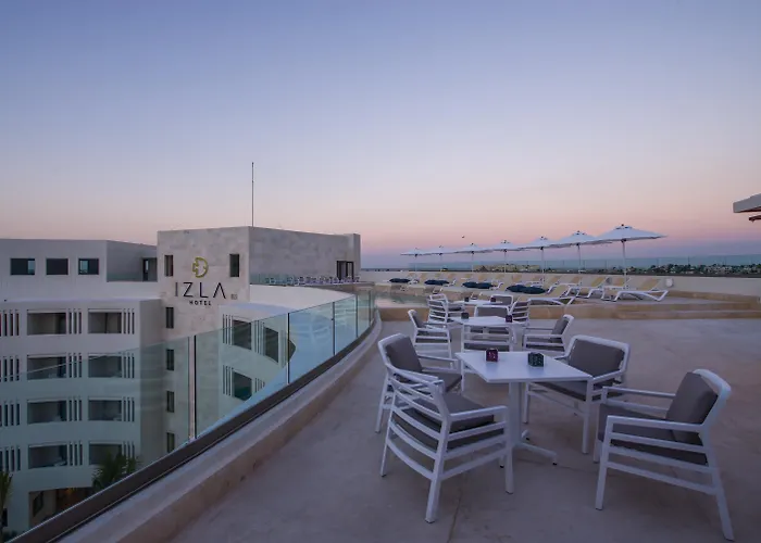 Izla Beach Front Hotel