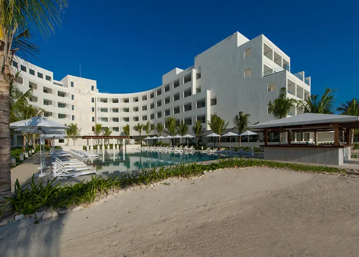 Izla Beach Front Hotel